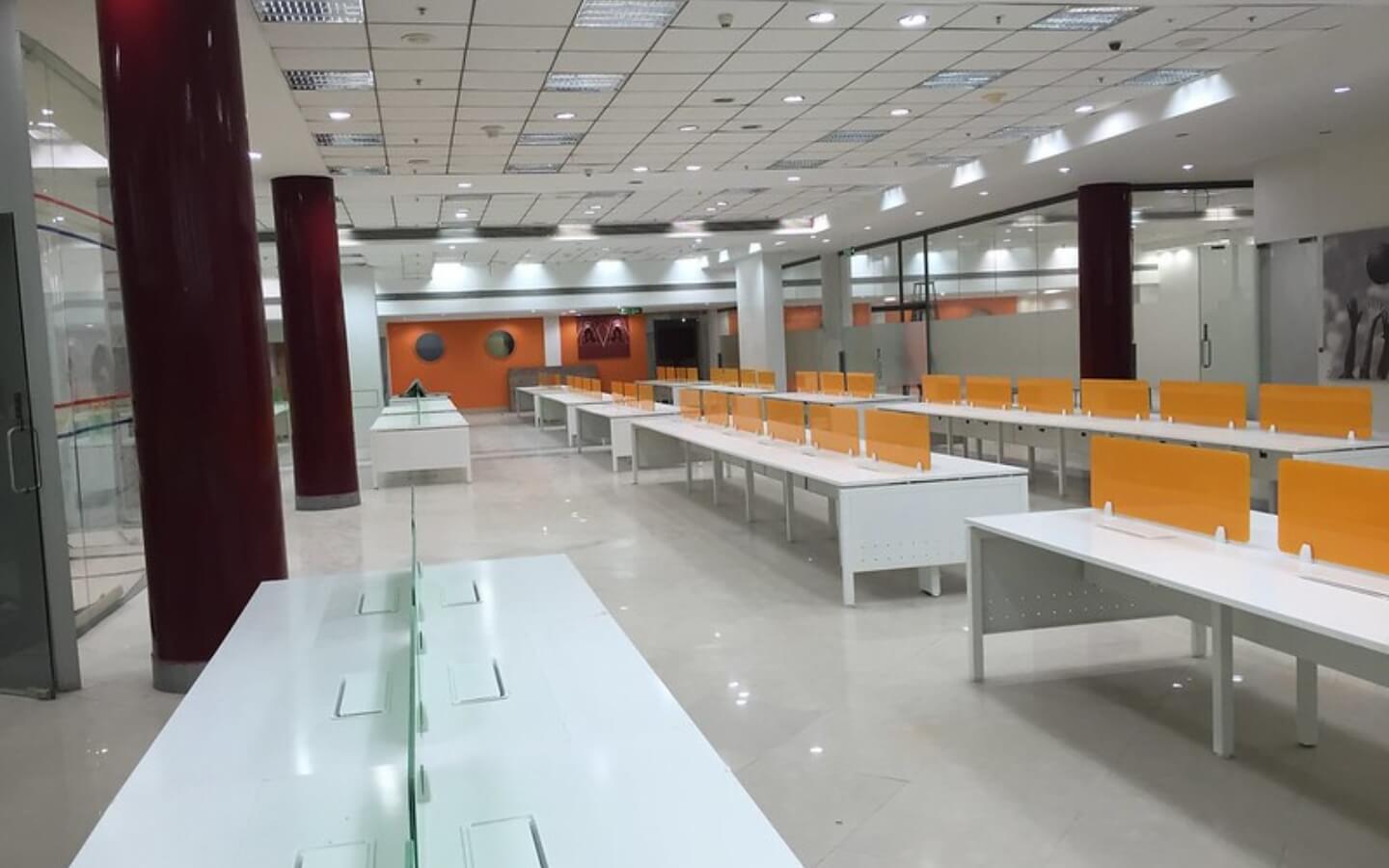 Plug and Play Office Space for rent in Salarpuria Sattva Knowledge Court