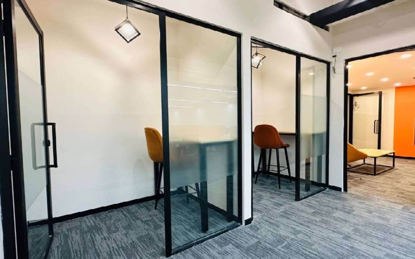 Plug and Play Office Space for rent in RMZ Ecoworld