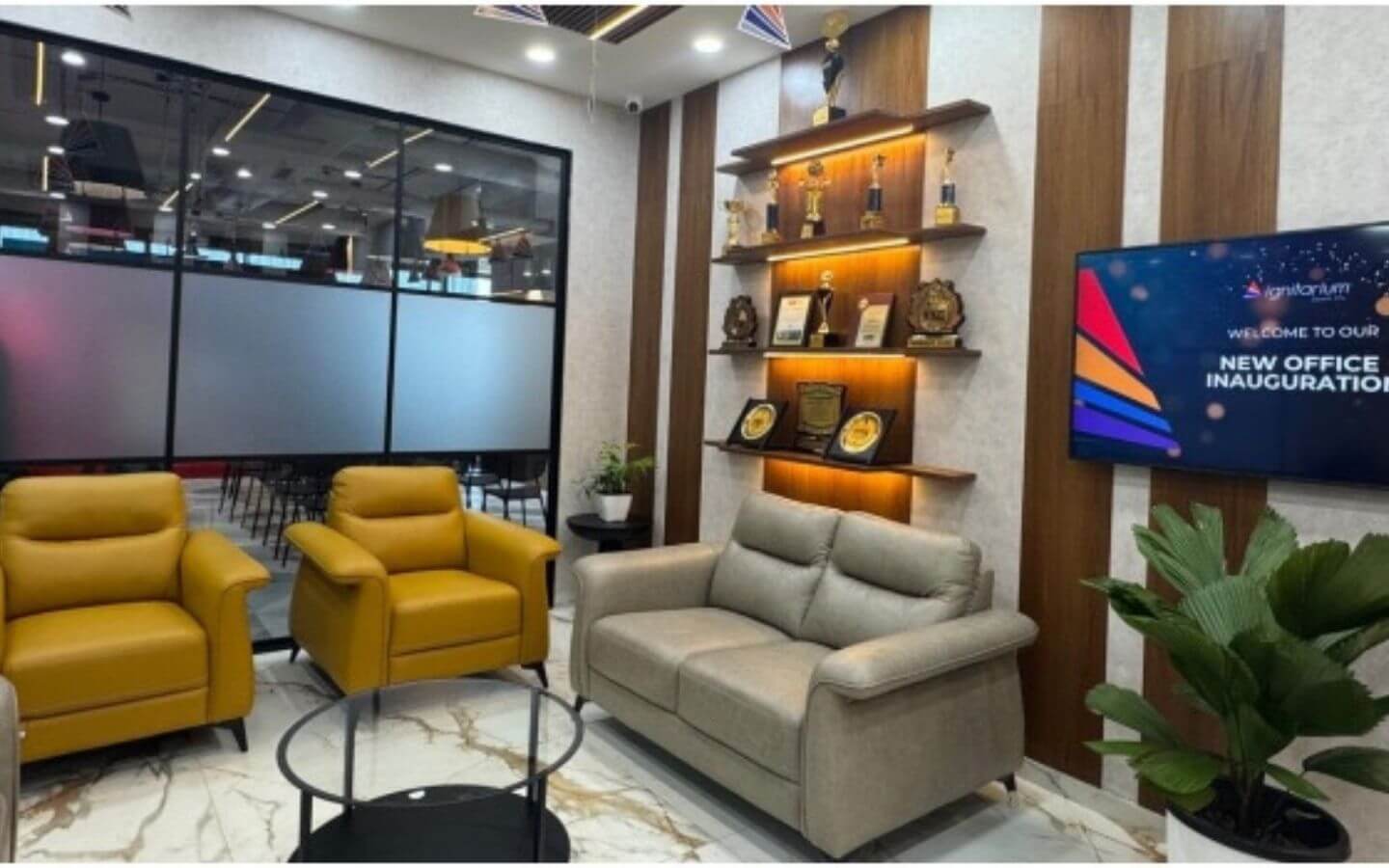 Co Working Office Space for rent in Raheja Towers