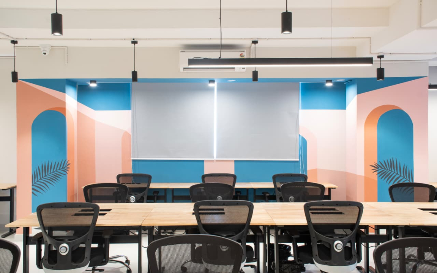 Fully Equipped Coworking Space for Rent – 3000 Sq Ft in HSR Layout